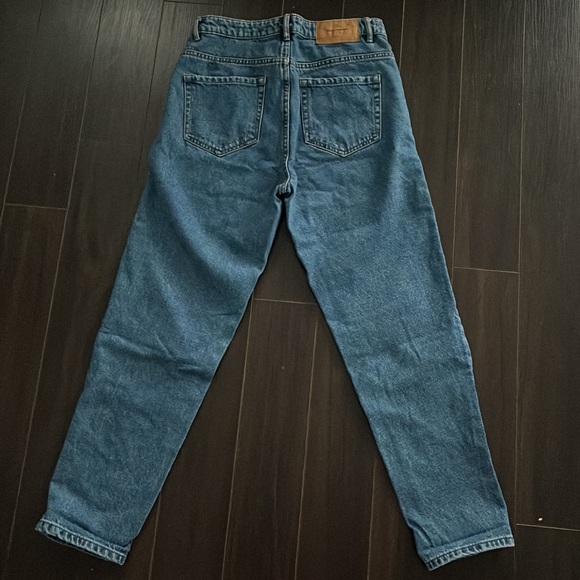 ZARA Medium wash Mom Jeans - Picture 3 of 8